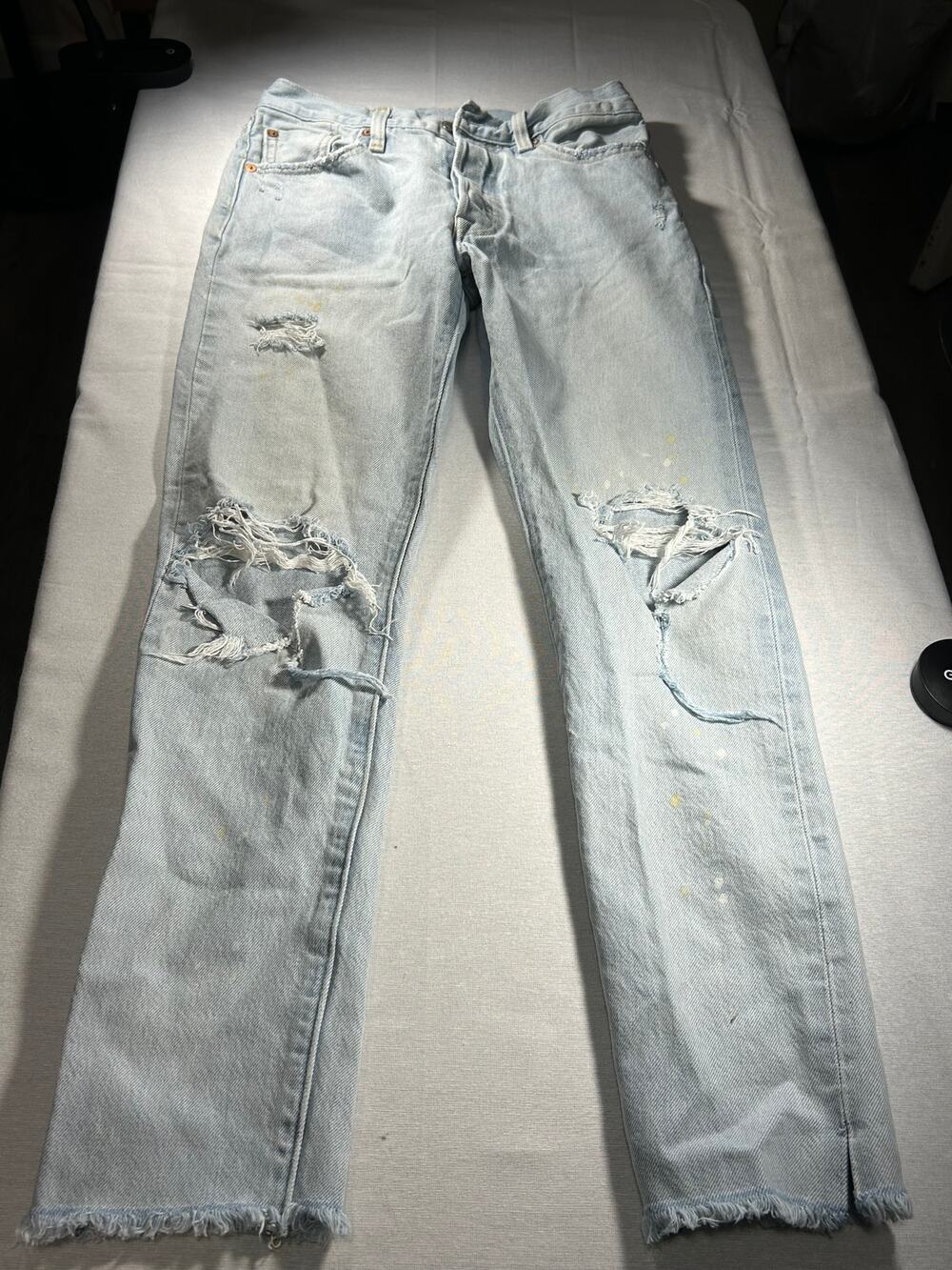 Levi’s 501 Distressed Light Wash Jeans W25 L28